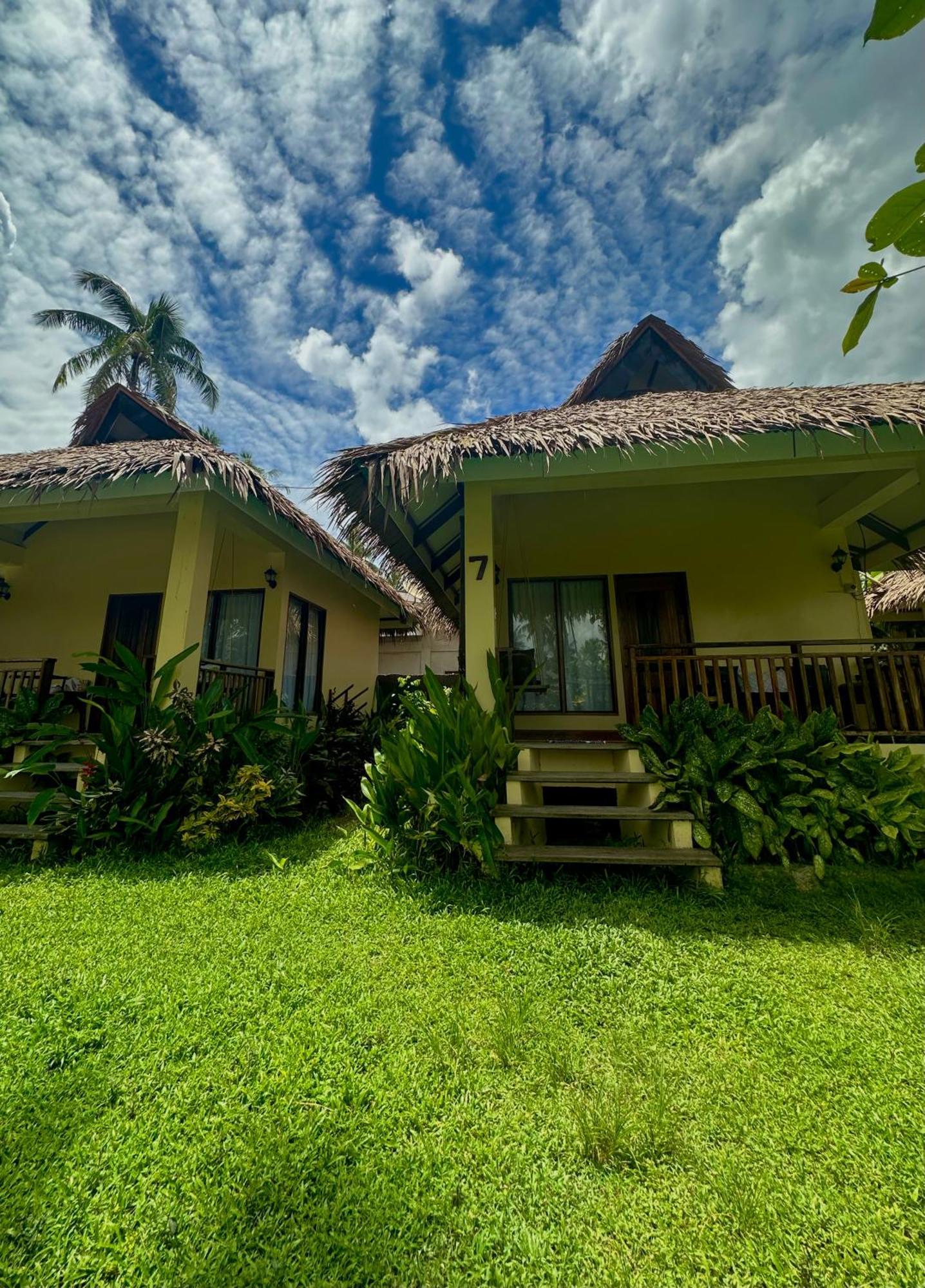 Isola Del Sole Villas And Resort General Luna  Buitenkant foto